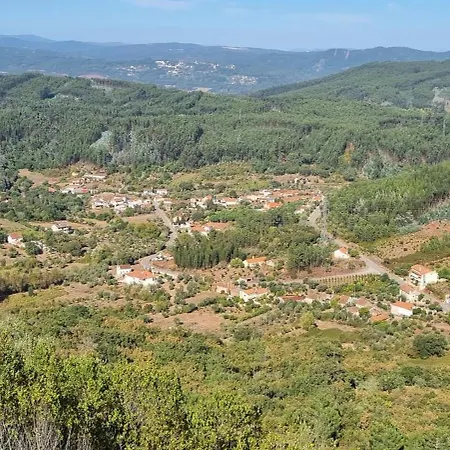 Casa Pregueira Holiday home *